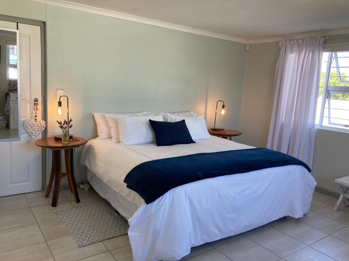 C-Pampoentjie Apartment สตรุยส์บาย ภายนอก รูปภาพ